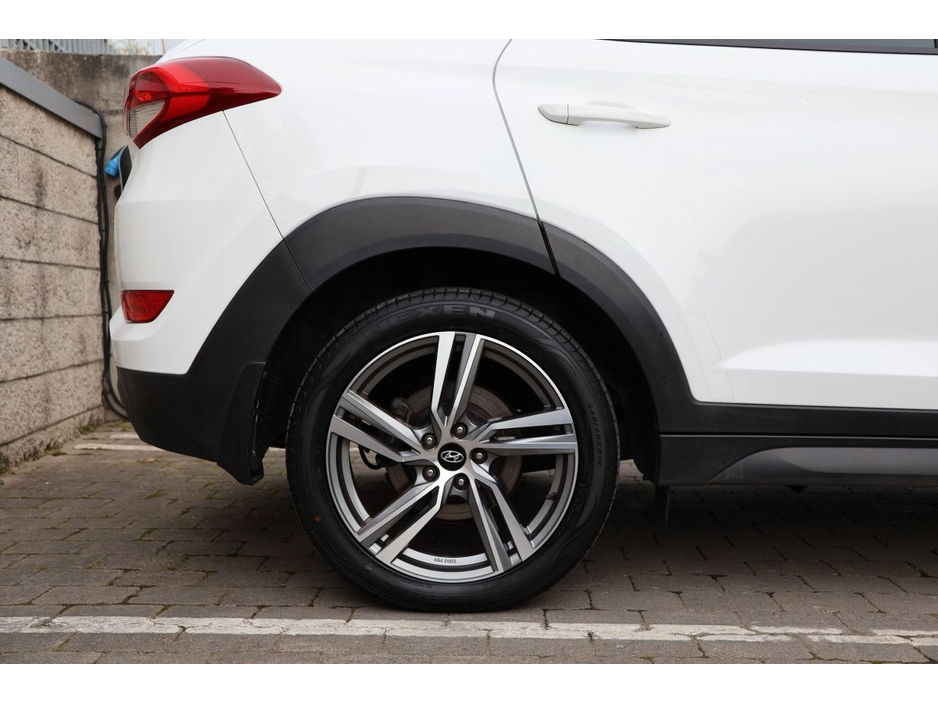 2018 Hyundai Tucson - image 8