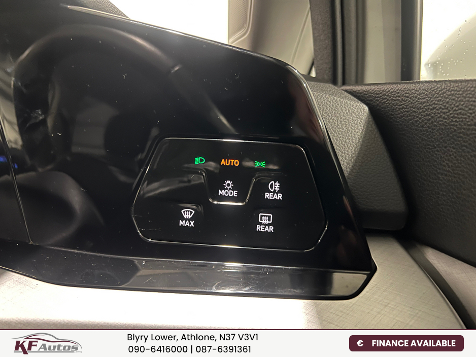 2023 Volkswagen Golf Life 2.0TDI 115bhp 5dr Auto - 231 Reg €29,995