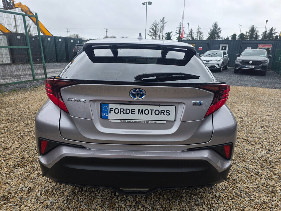 2020 Toyota C-HR - image 5