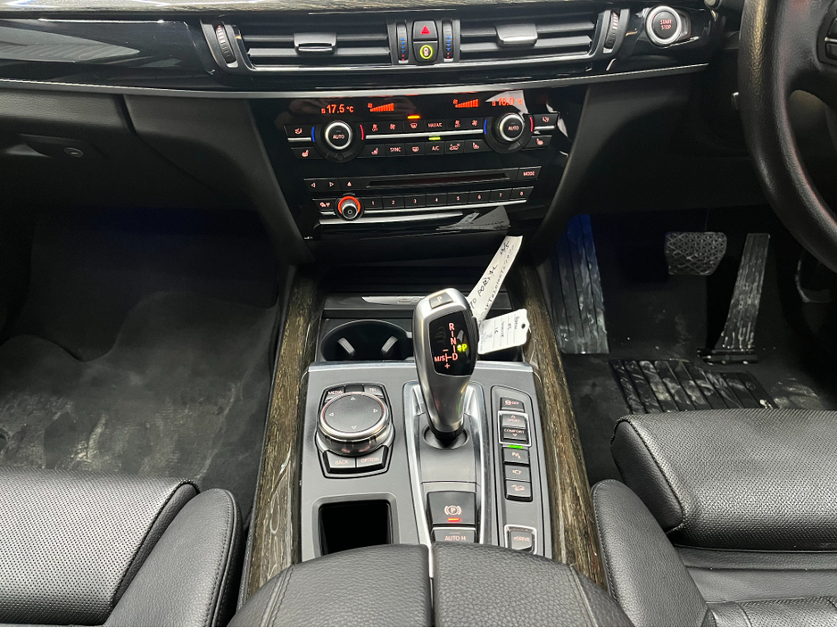 2016 BMW X5 - image 27