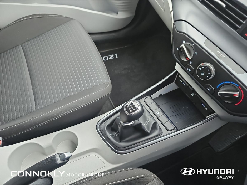 2023 Hyundai i20 - image 14