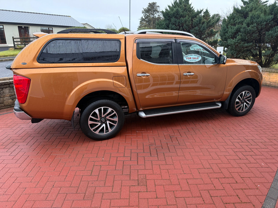 2019 Nissan Navara - image 11