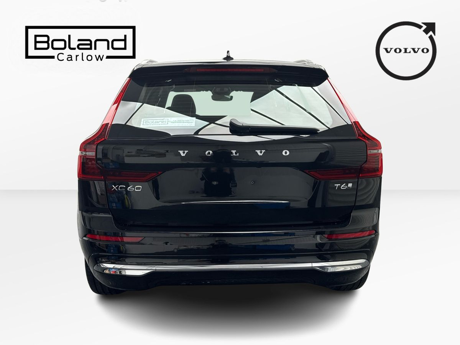 2026 Volvo XC60 - image 12