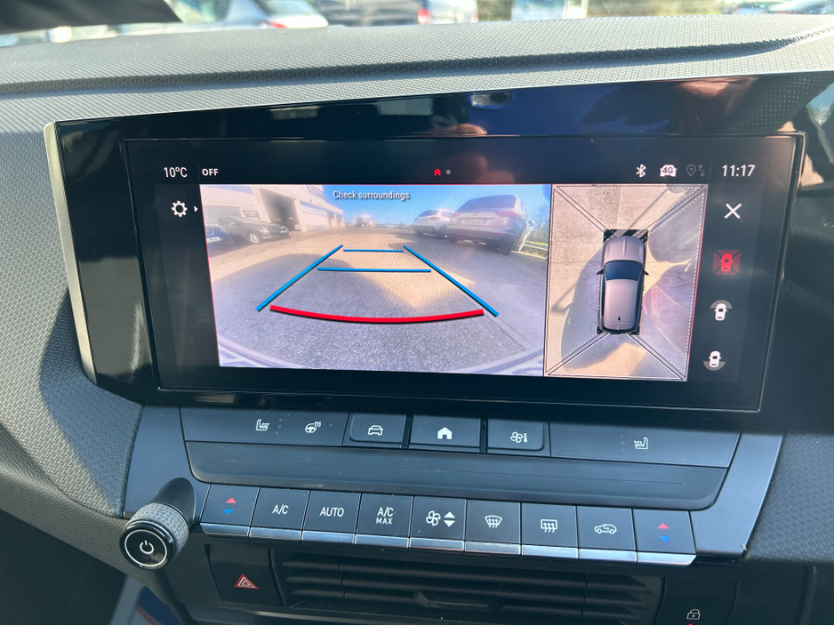 2022 Opel Astra - image 8