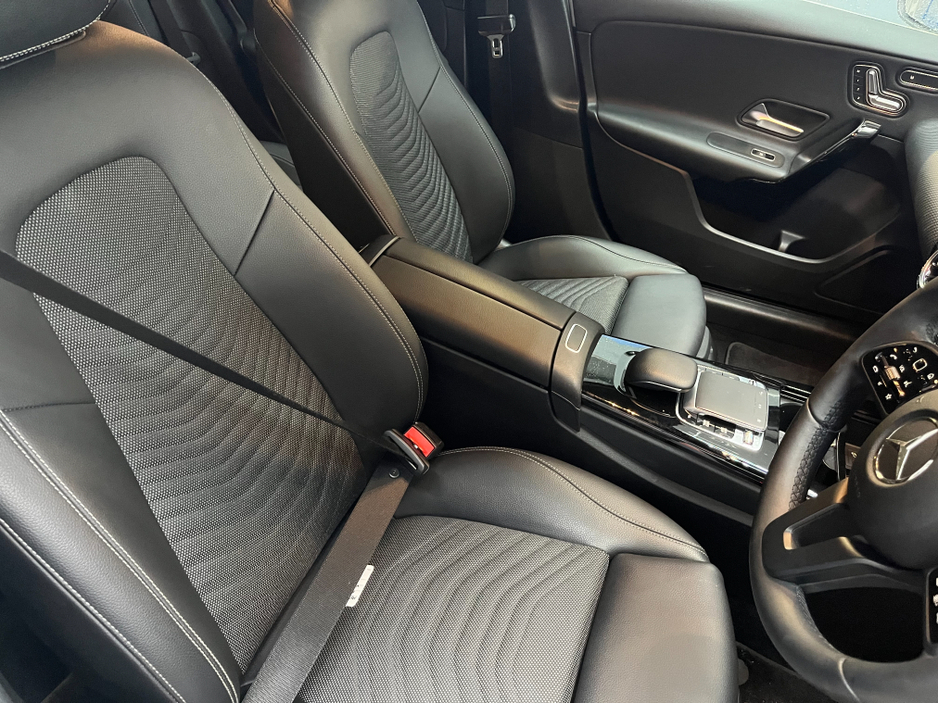 2019 Mercedes-Benz A Class €23950! 2019 MERCEDES-BENZ A200D 2.0 AUTOMATIC / CRUISE CONTROL / REVERSE CAMERA / ELECTRIC MEMORY & HEATED SEATS / PADDLE SHIFTERS AND MORE €23,950