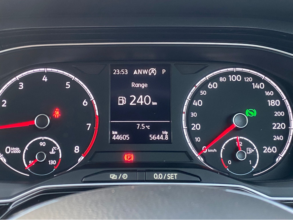 2018 Volkswagen Polo Auto 1.0 Tiny Mileage €15,900