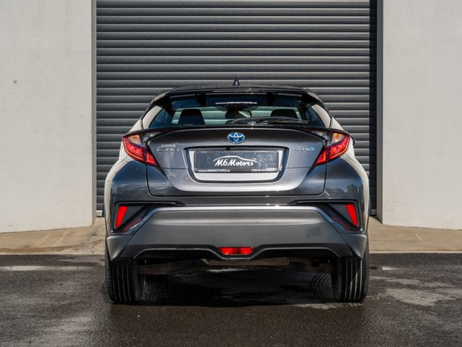 2023 Toyota C-HR - image 6