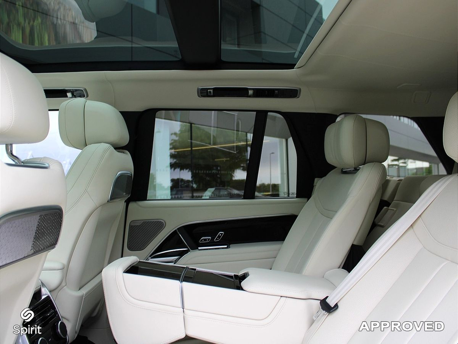 2026 Land Rover Range Rover 3.0 PHEV 460PS Autobiography €180,260