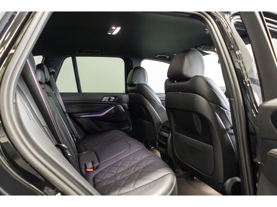 2023 BMW X5 - image 12