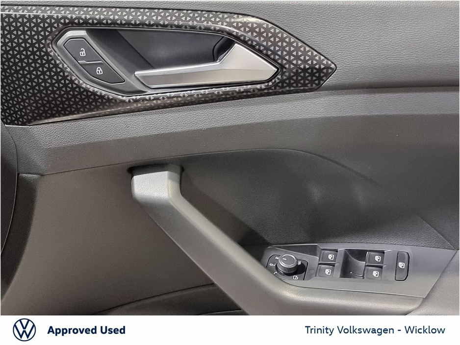 2023 Volkswagen T-Cross * R-Line 1.0 TSI 110HP * STUNNING CAR * HUGE SPEC * TRINITY VOLKSWAGEN * €26,950