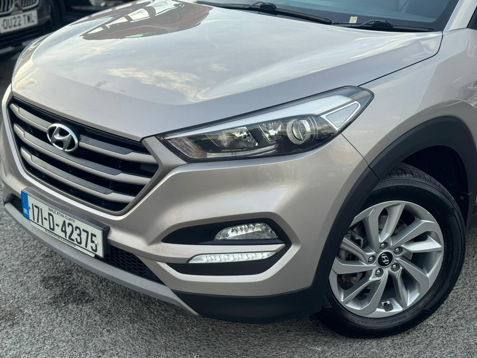 2017 Hyundai Tucson - image 9