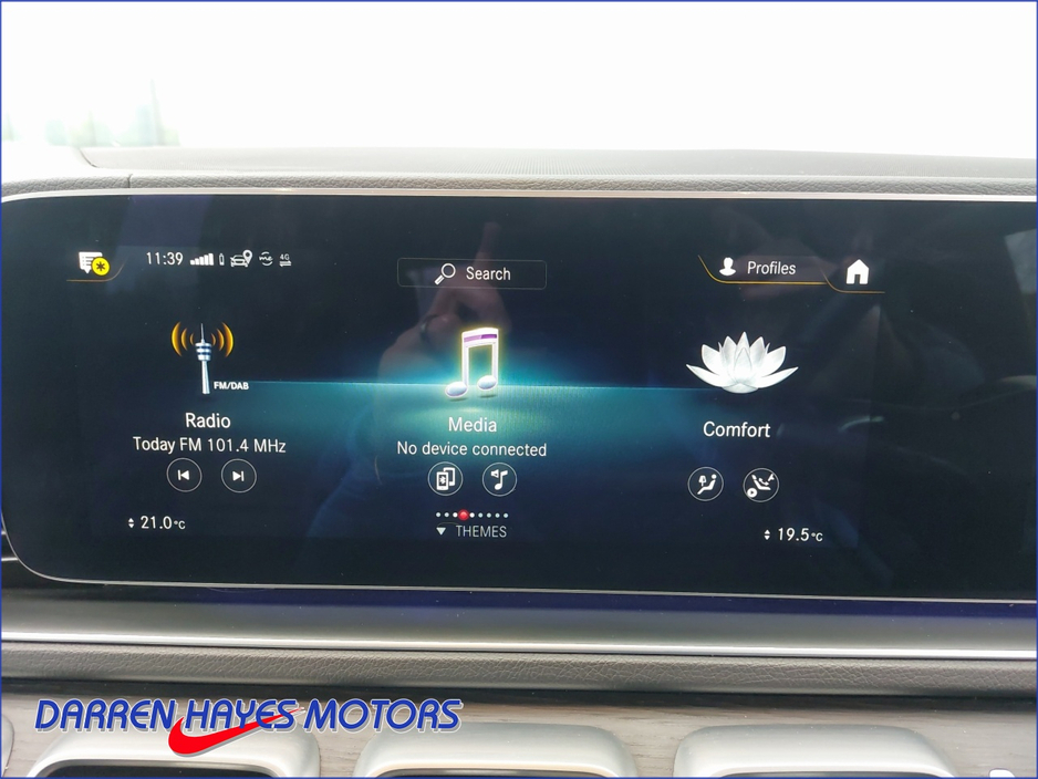 2022 Mercedes-Benz GLE Class - image 15