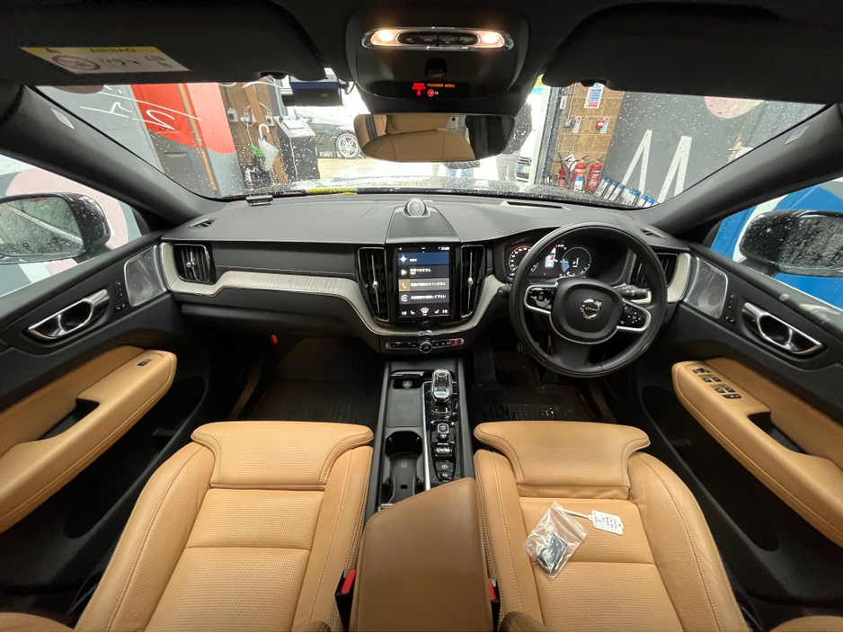 2021 Volvo XC60 €39950 2021 VOLVO XC60 RECHARGE PLUG-IN HYBRID T8 AWD 2.0 AUTOMATIC / CRUISE CONTROL / 360° CAMERA / ELECTRIC MEMORY & HEATED SEAT / PANORAMIC SUNROOF / APPLE CARPLAY €39,950