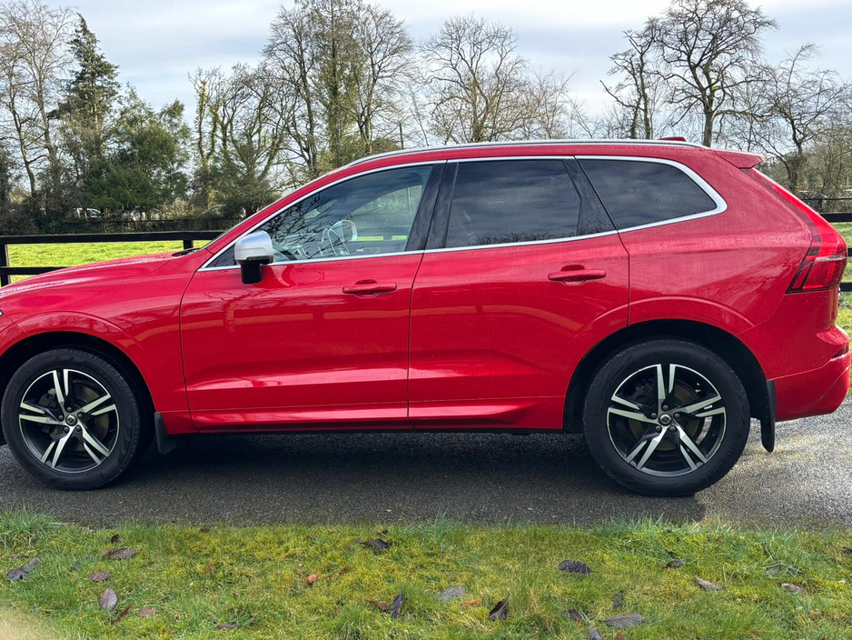 2018 Volvo XC60 - image 16