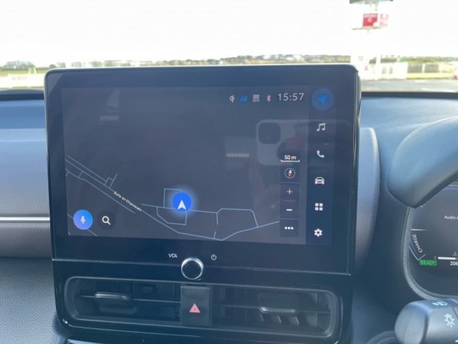 2024 Toyota Yaris Cross - image 11