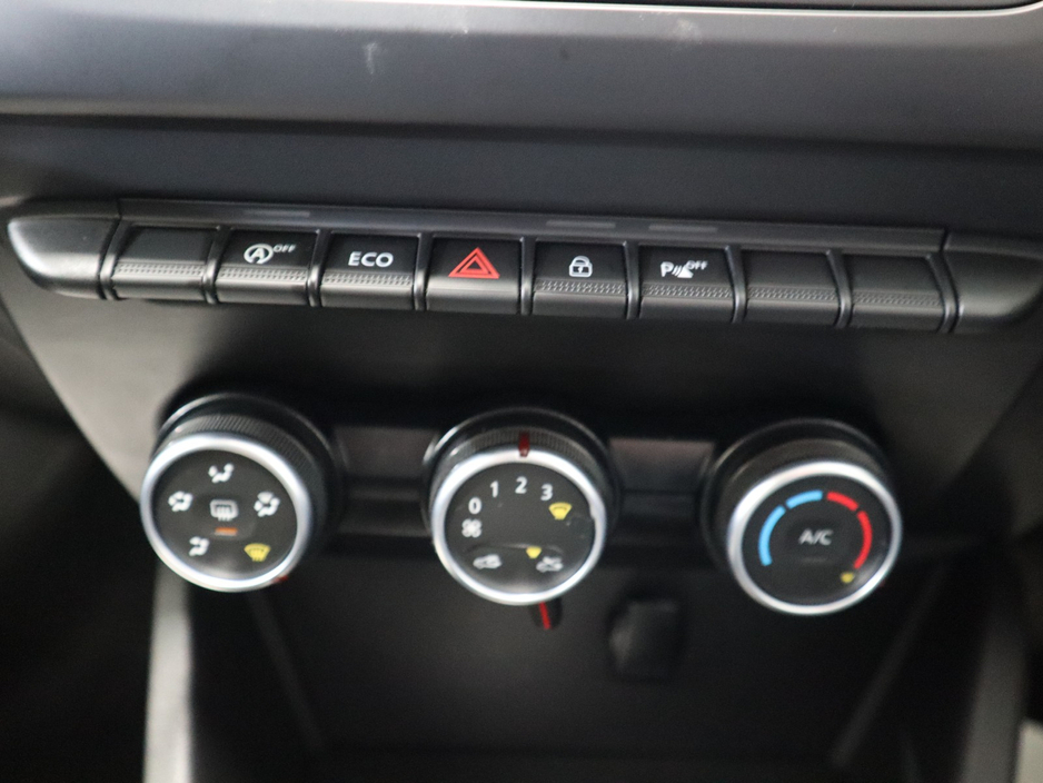 2019 Dacia Duster - image 21