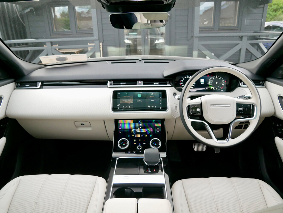 2022 Land Rover Range Rover Velar - image 16