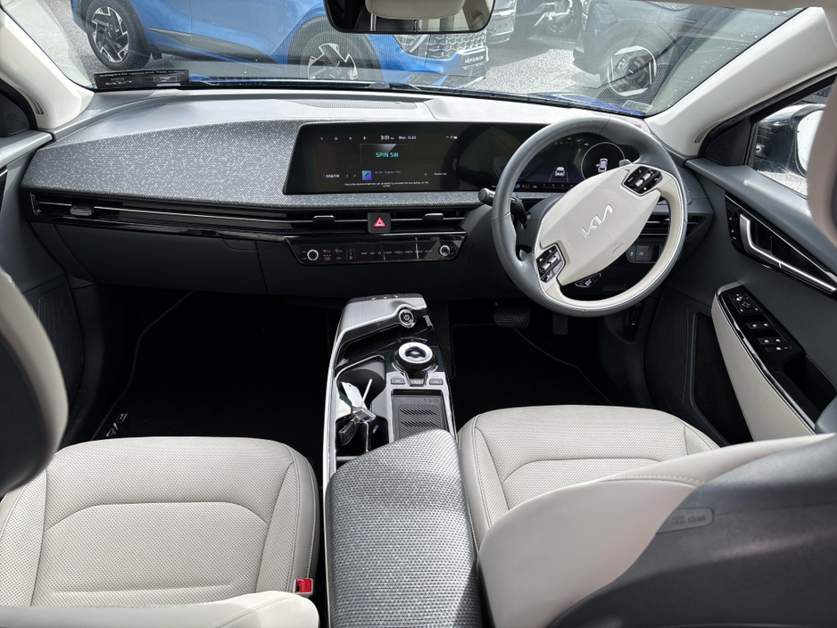 2023 Kia EV6 - image 10