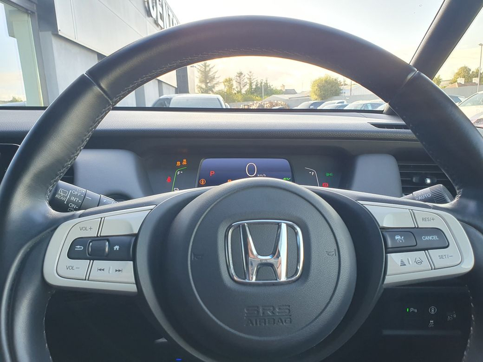 2021 Honda Jazz - image 10