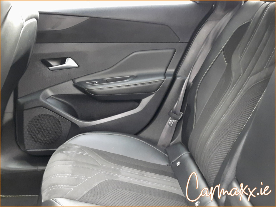 2022 Peugeot 308 - image 19