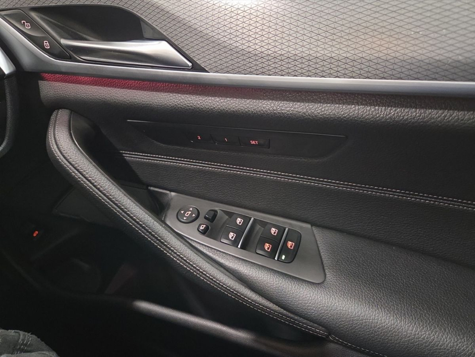 2019 BMW 5 Series 530d xDrive M Sport Saloon €36,950