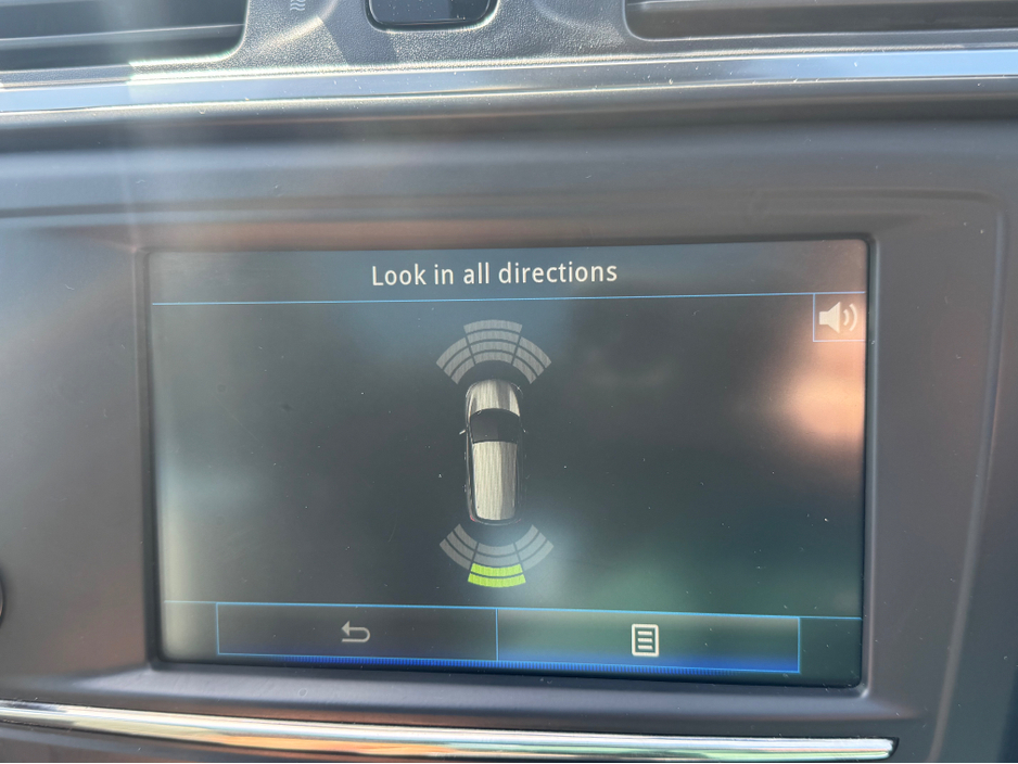 2017 Renault Kadjar - image 10