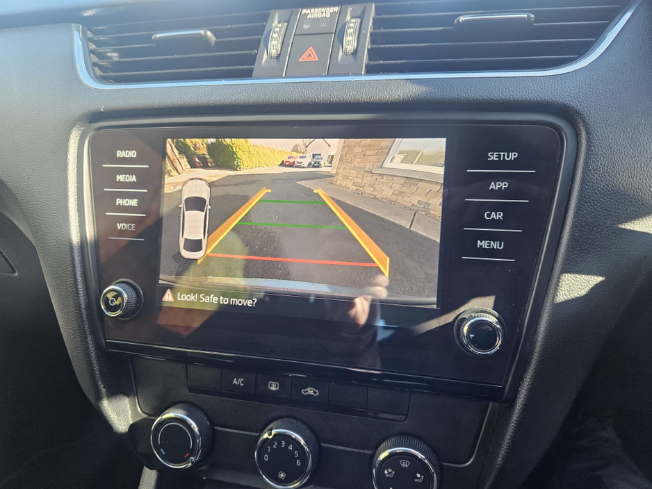 2017 Skoda Octavia - image 14