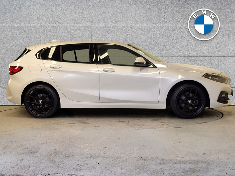 2024 BMW 1 Series 118i €35,975