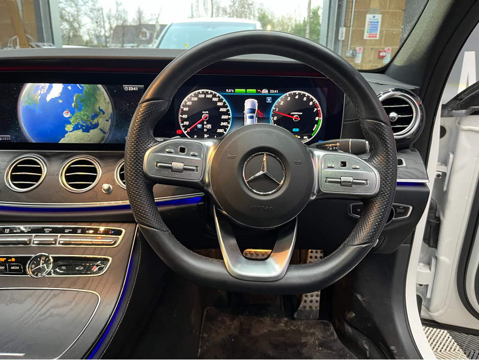 2019 Mercedes-Benz E Class €28950 2019 MERCEDES-BENZ E350 AV SP 2.0 AUTOMATIC / CRUISE CONTROL / 360° PARKING CAMERA / ELECTRIC MEMORY & HEATED SEATS / PADDLE SHIFTERS / AMBIENT LIGHTS / PANORAMIC SUNROOF €28,950