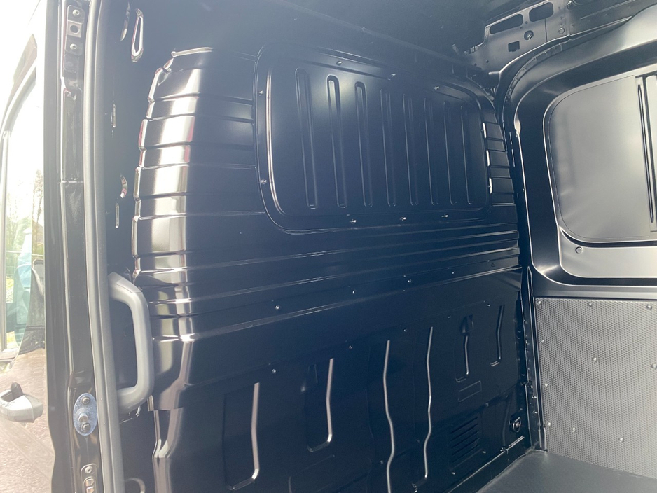 2026 Maxus Deliver 9 - image 11