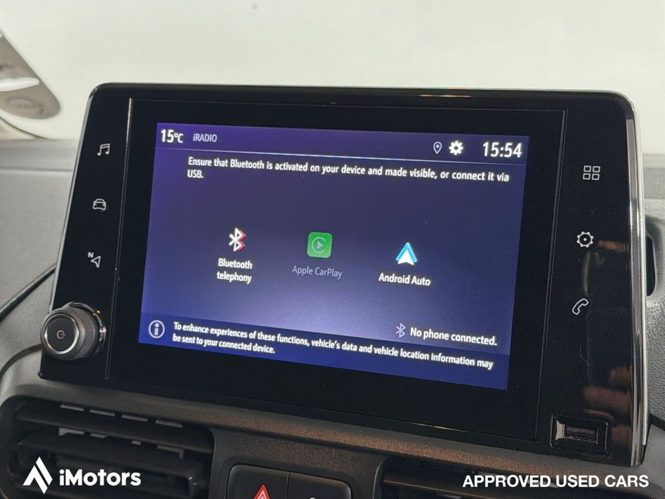 2022 Vauxhall Combo - image 23