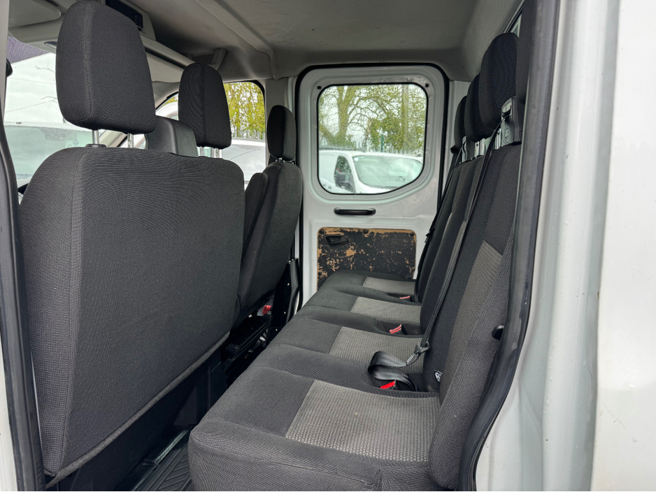 2015 Ford Transit - image 4