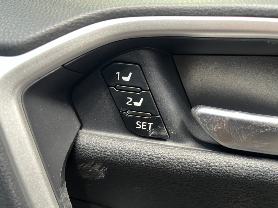 2024 Toyota Rav4 - image 14