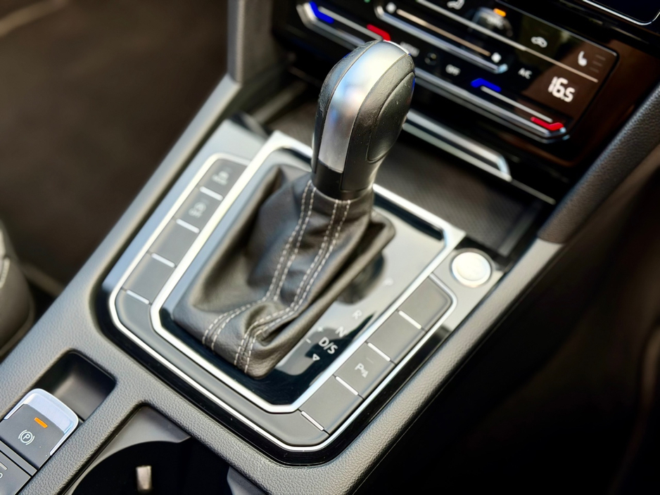 2022 Volkswagen Arteon - image 19