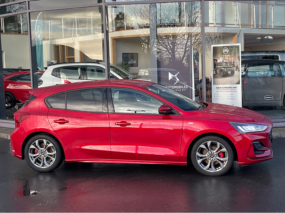 2024 Ford Focus 1.0L ECO ST-LINE 125PS M €26,500