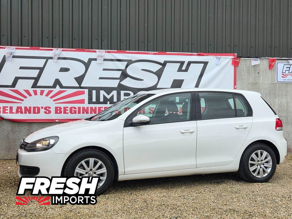 2013 Volkswagen Golf - image 21