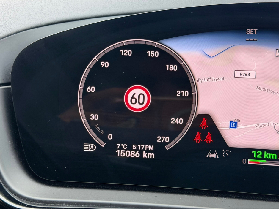 2024 Porsche Cayenne - image 26