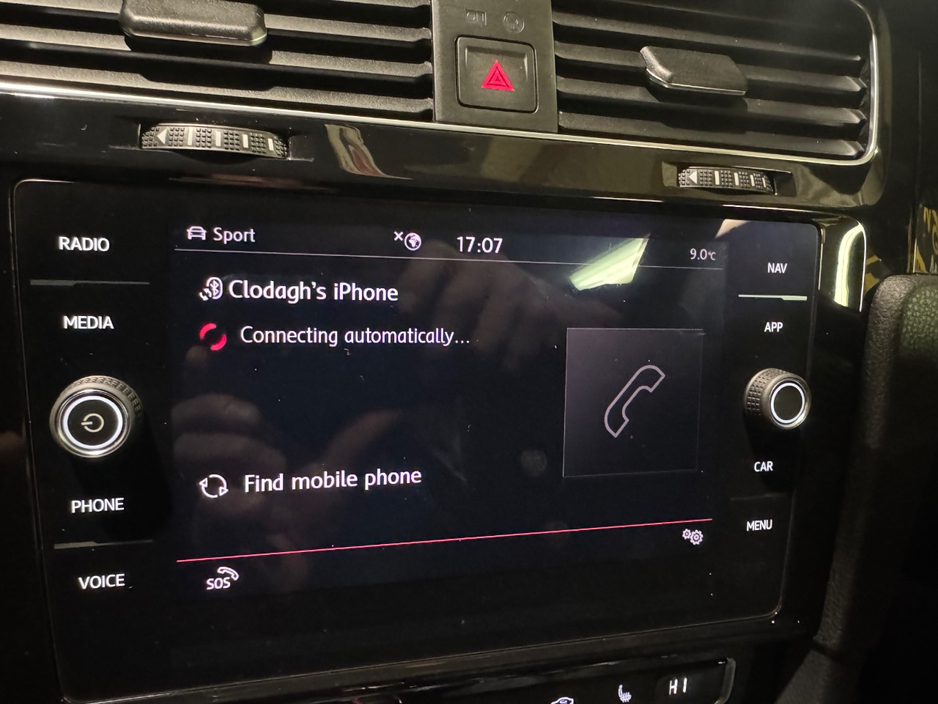 2019 Volkswagen Golf - image 27