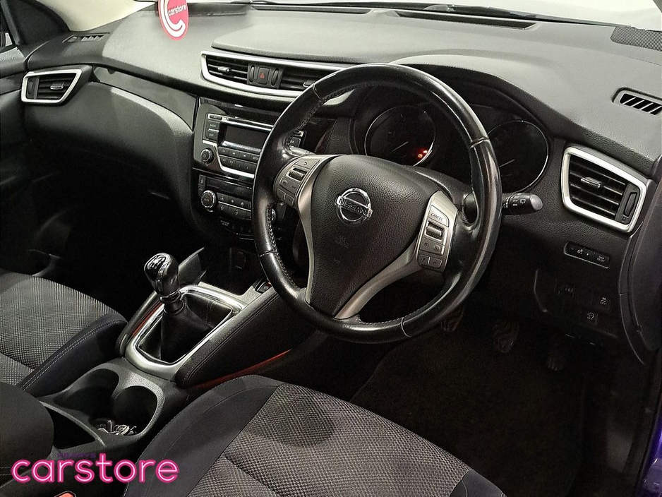 2015 Nissan Qashqai 1.6 DSL SV €12,880