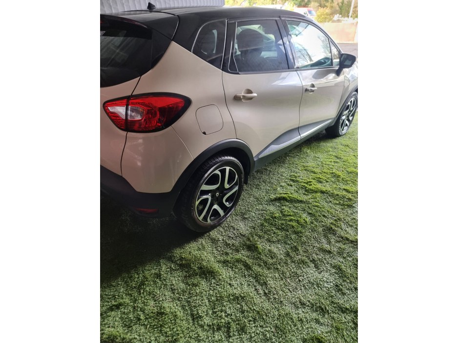 2014 Renault Captur - image 5