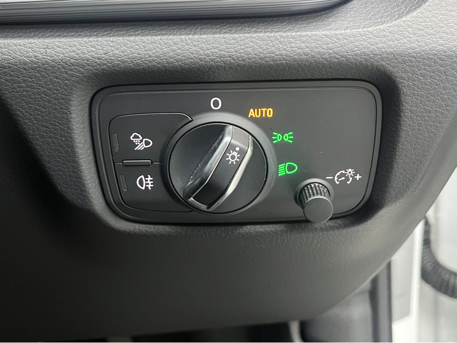 2020 Audi A3 €23950! 2020 Audi A3 Automatic Leather Heated Seats / 30 TFSI SPORT / Cruise Control/Reverse Camera €23,950