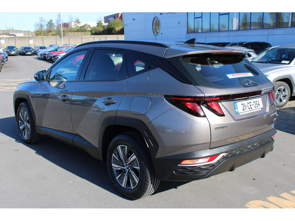 2021 Hyundai Tucson - image 3