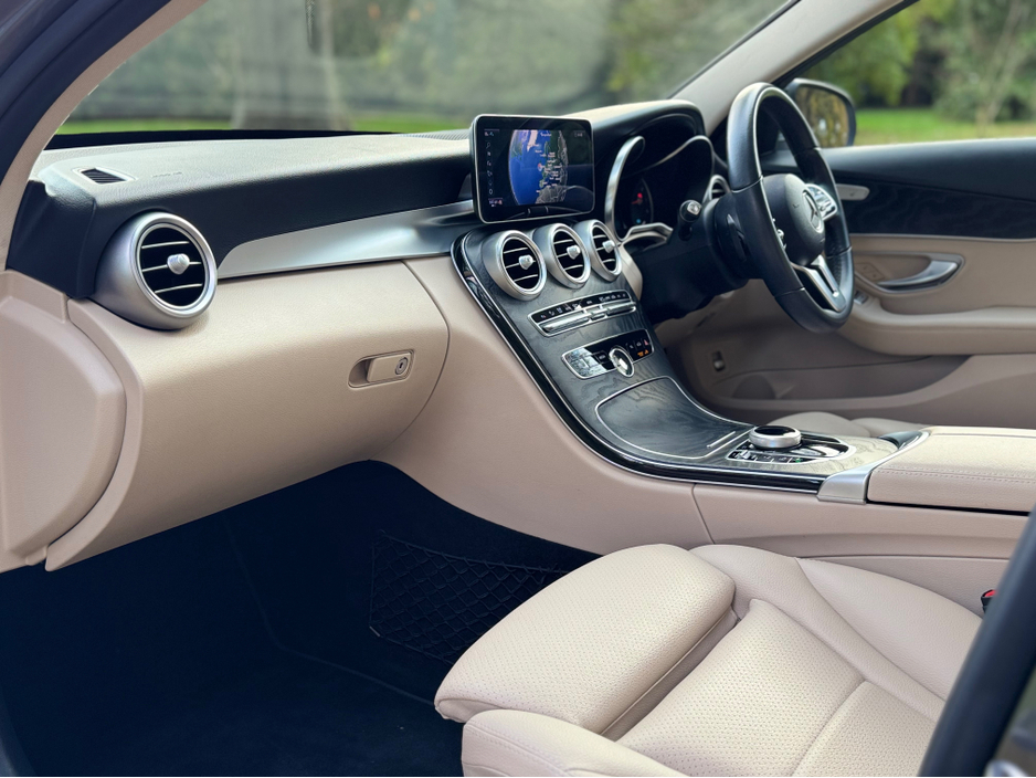 2019 Mercedes-Benz C Class - image 15