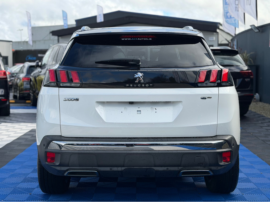 2020 Peugeot 3008 - image 6
