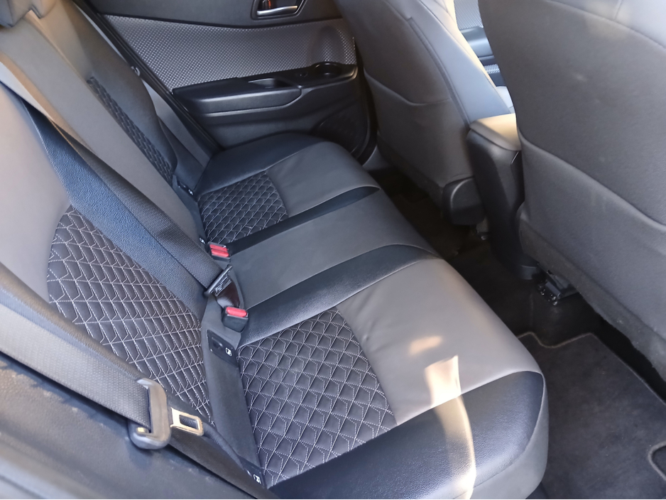 2022 Toyota C-HR HYBRID SOL 4DR AUTO €21,950