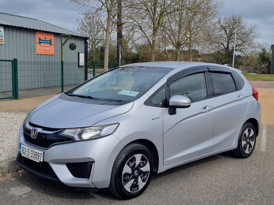 2016 Honda Fit - image 10