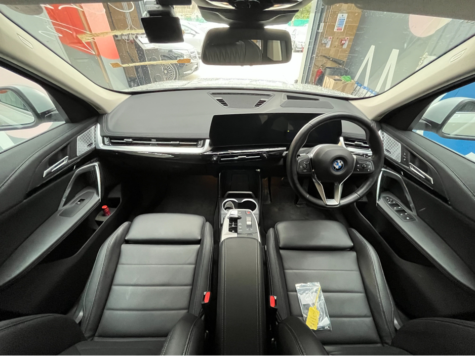 2023 BMW iX1 - image 19