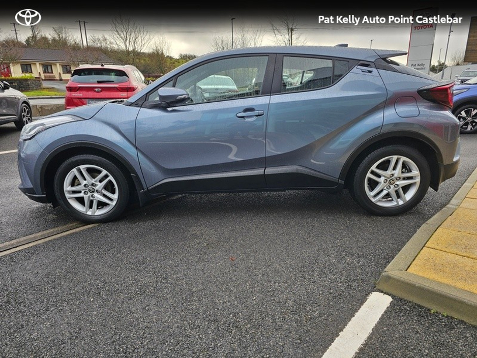2023 Toyota C-HR C-HR HYBRID LUNA €29,900