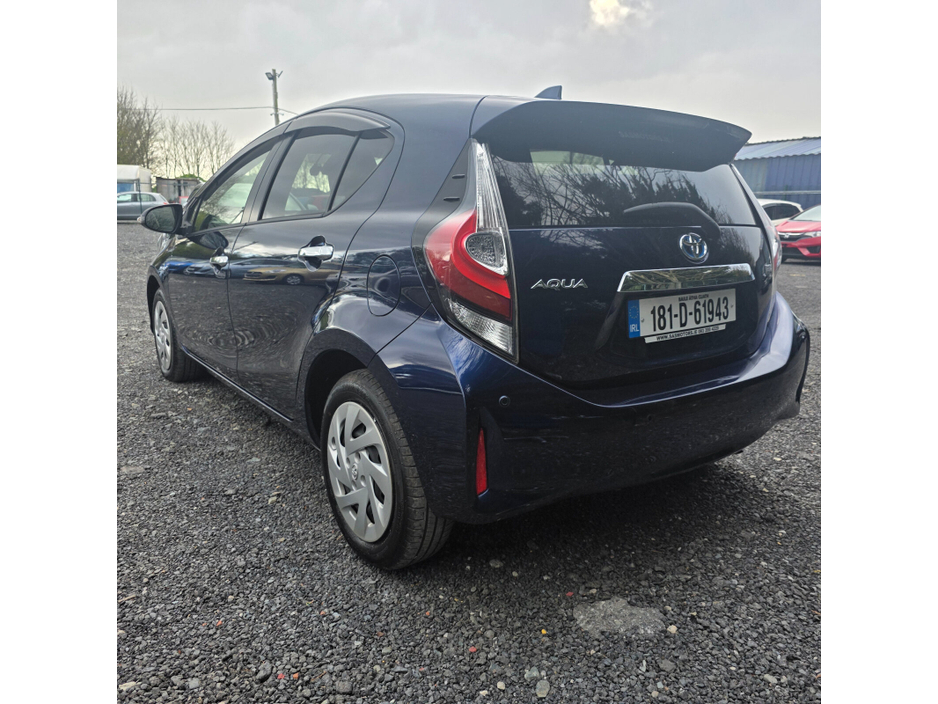 2018 Toyota Aqua - image 7