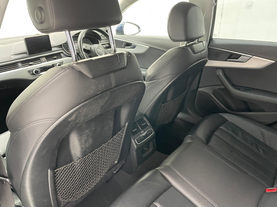 2016 Audi A4 - image 16